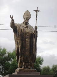 У Зарваниці відкрили пам'ятник Римському Папі Івану Павлу ІІ